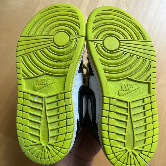 Jordan 1 - Picture 2 of 6